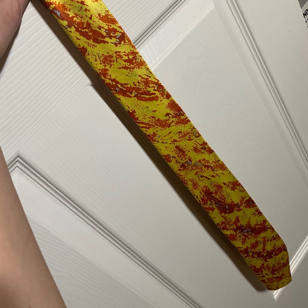 Men’s vintage silk tie red and yellow orange